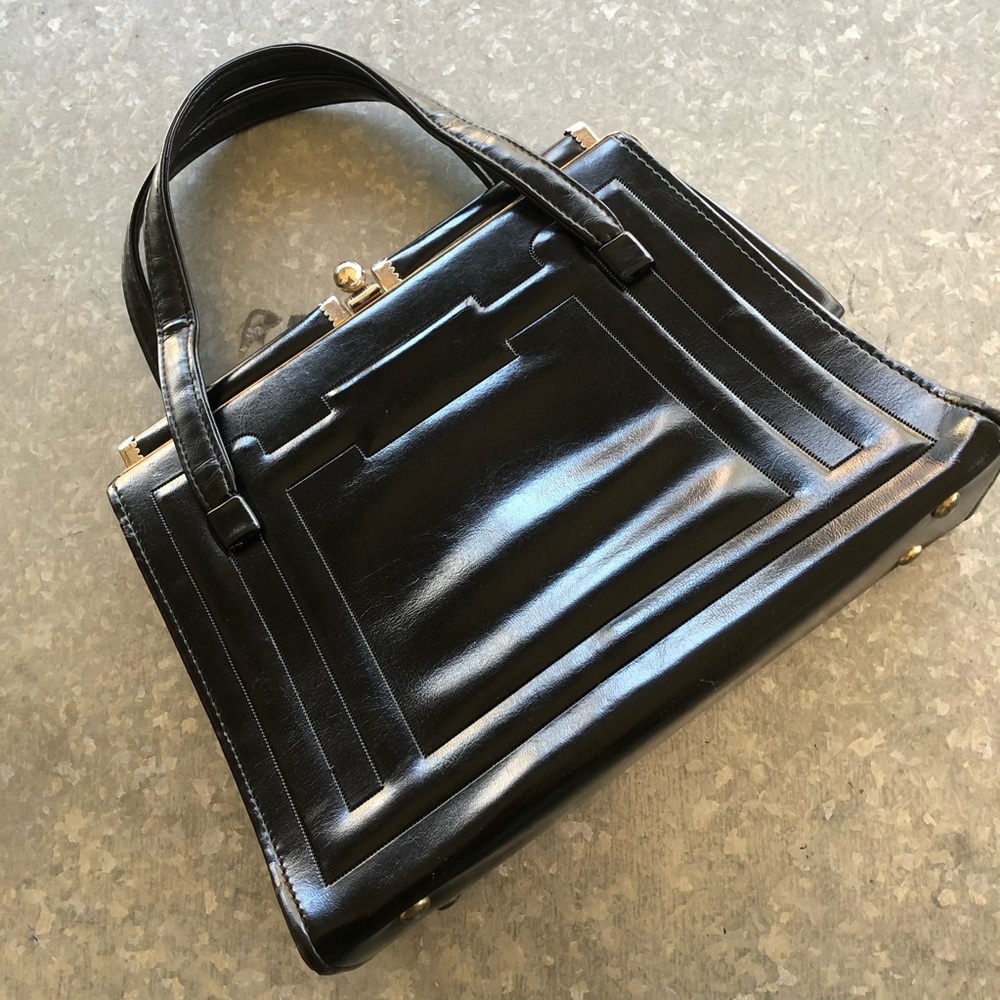 Stunning Black Vintage Handbag!
